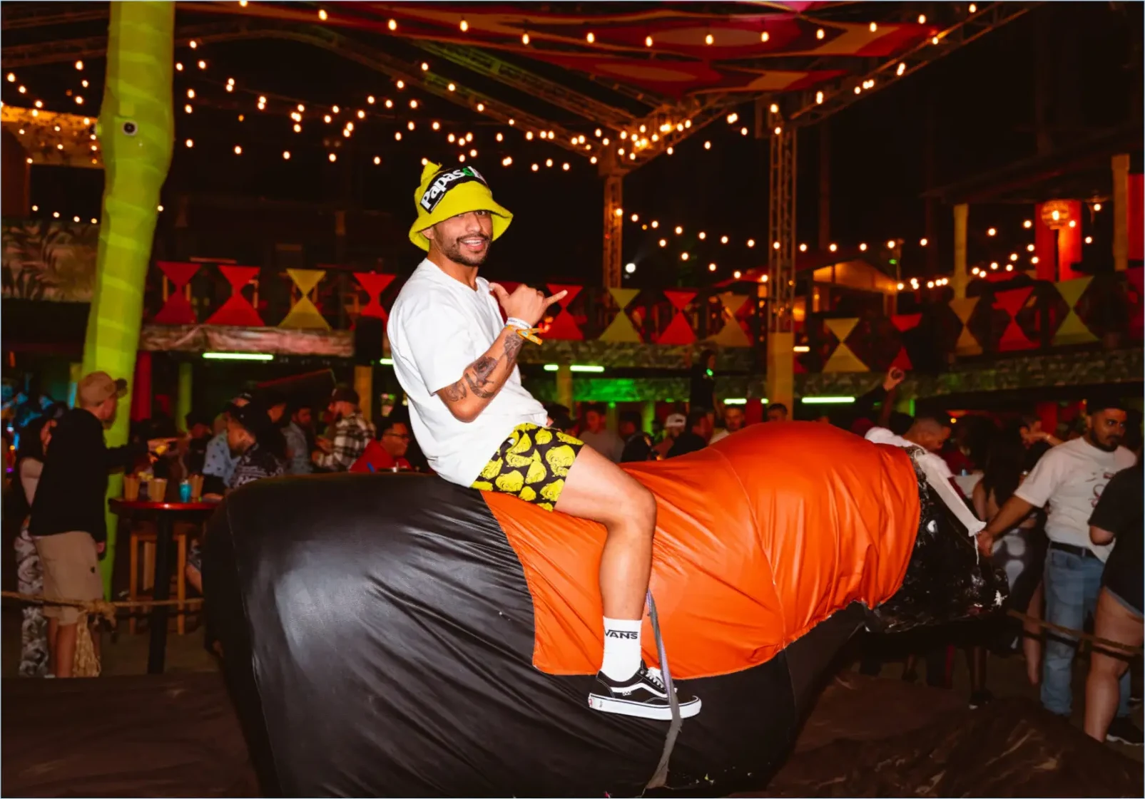 3-HOUR OPEN BARS
